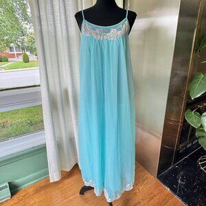 Vintage 60s slip on negligee, teal blue, lace details, sleeveless nightgown